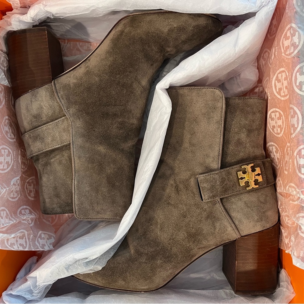 TORY BURCH- Kira 70mm Suede Bootie. 8.5